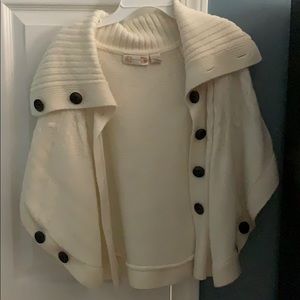 Short sleeved sweater blouse